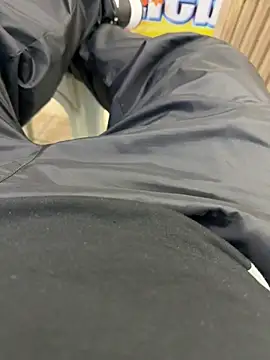 Snapshot of buri232 chatting on January 19, 4:46 pm buri232 online show from January 19, 4:46 pm