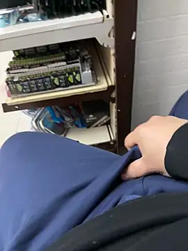 Snapshot of buri232 chatting on January 23, 7:22 am buri232 online show from January 23, 7:22 am