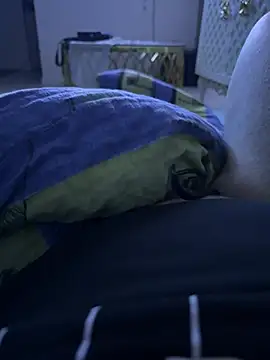 Snapshot of buri232 chatting on March 8, 11:07 pm buri232 online show from March 8, 11:07 pm