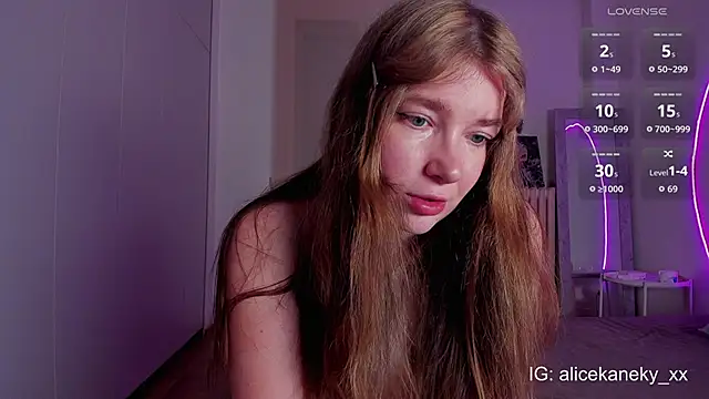 alicekaneky online show from January 8, 9:39 pm