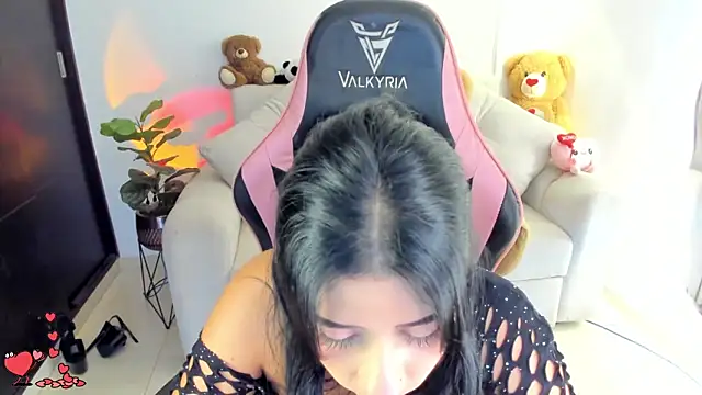 eval lee18 online show from March 8, 4:38 am