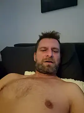 Snapshot of Mjn34 chatting on November 7, 6:35 am Mjn34 online show from November 7, 6:35 am