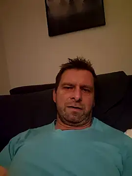 Snapshot of Mjn34 chatting on November 28, 6:27 am Mjn34 online show from November 28, 6:27 am