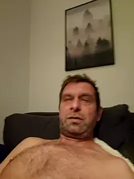 Snapshot of Mjn34 chatting on December 17, 6:19 am Mjn34 online show from December 17, 6:19 am