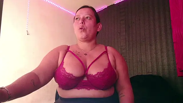 Diana Lozano online show from February 7, 10:40 am