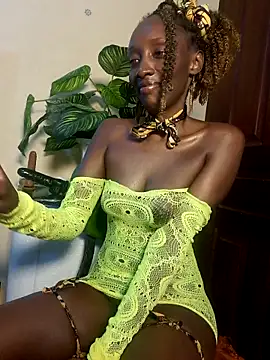 Snapshot of lynnkatrina chatting on September 13, 10:20 pm lynnkatrina online show from September 13, 10:20 pm