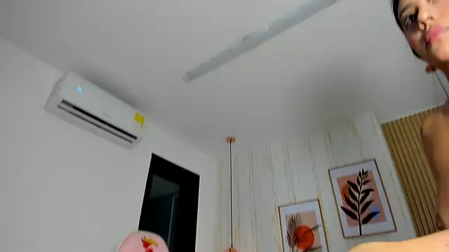 CameronCollins  online show from January 4, 10:24 pm