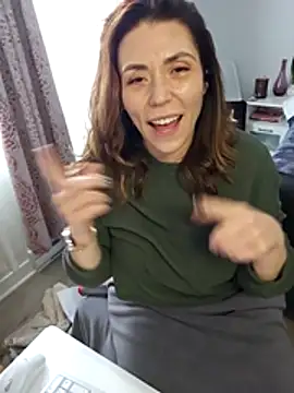 Ellie-L-Elizabeth online show from March 15, 2:45 pm