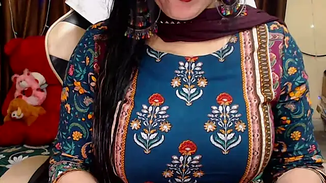 Snapshot of Naughty_Kashish chatting on November 12, 6:14 am Naughty Kashish online show from November 12, 6:14 am