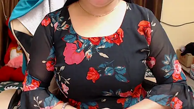 Snapshot of Naughty_Kashish chatting on December 5, 7:50 am Naughty Kashish online show from December 5, 7:50 am