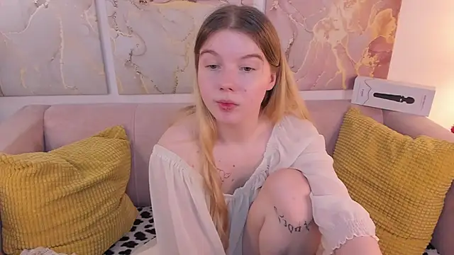 ohmyJuliet online show from January 17, 5:32 am