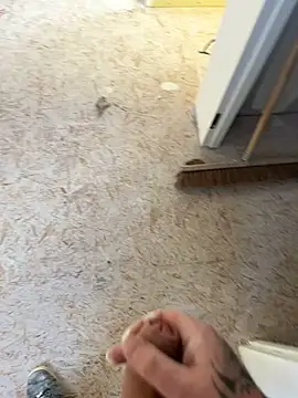 Snapshot of RenaudS-02 chatting on February 26, 1:19 pm RenaudS-02 online show from February 26, 1:19 pm