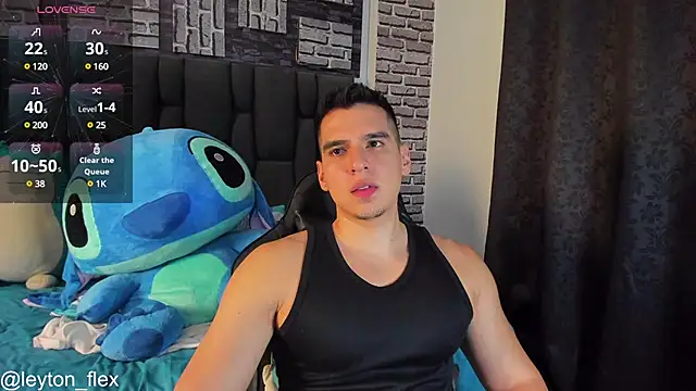 Snapshot of leyton_flex chatting on January 16, 11:37 pm leyton flex online show from January 16, 11:37 pm