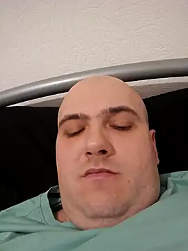 Snapshot of mario890605 chatting on December 19, 10:10 pm mario890605 online show from December 19, 10:10 pm