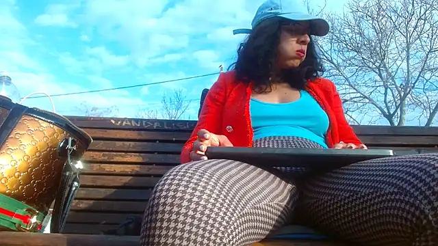 SquirtyMellissaLabia online show from March 12, 6:18 am