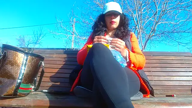 SquirtyMellissaLabia online show from March 17, 6:51 am