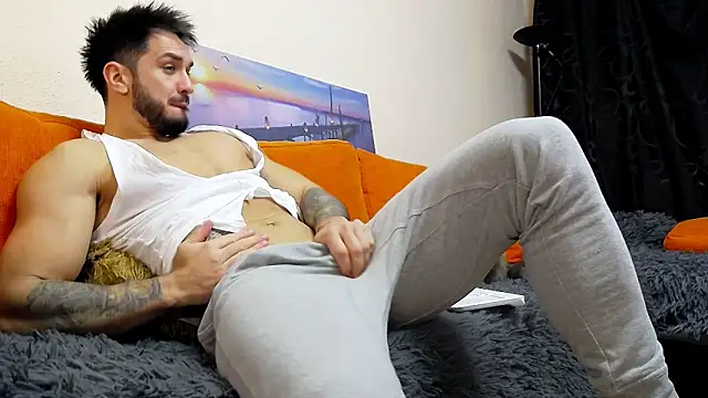 MichaelWills online show from February 25, 4:00 pm