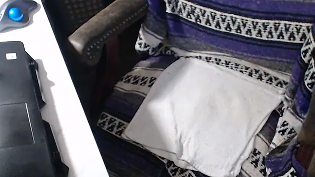 QueenDenizeAndTheCaptain online show from October 13, 3:06 am