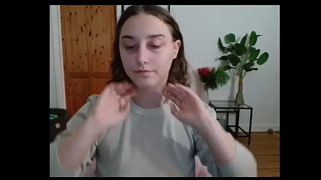 NaughtyRapunzel7 online show from December 18, 12:18 pm