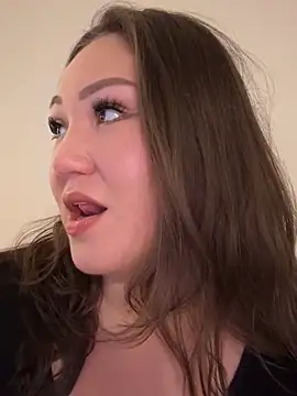 Snapshot of RosieDixx chatting on November 4, 3:38 am RosieDixx online show from November 4, 3:38 am