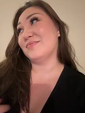 Snapshot of RosieDixx chatting on November 7, 6:57 am RosieDixx online show from November 7, 6:57 am