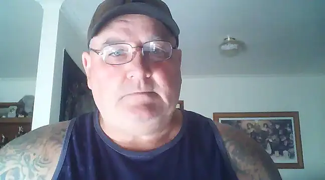 Snapshot of HOTANAL chatting on January 15, 5:19 am HOTANAL online show from January 15, 5:19 am