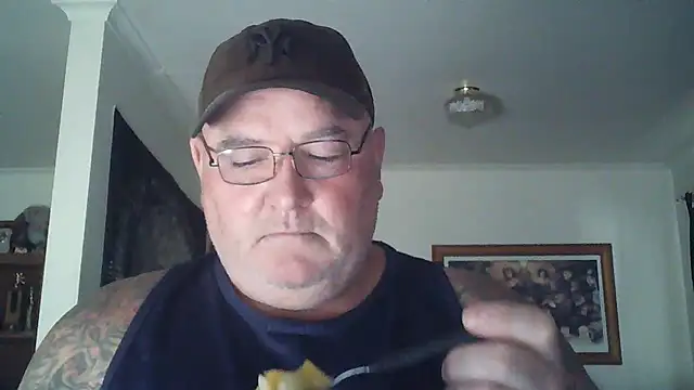Snapshot of HOTANAL chatting on January 31, 3:41 am HOTANAL online show from January 31, 3:41 am