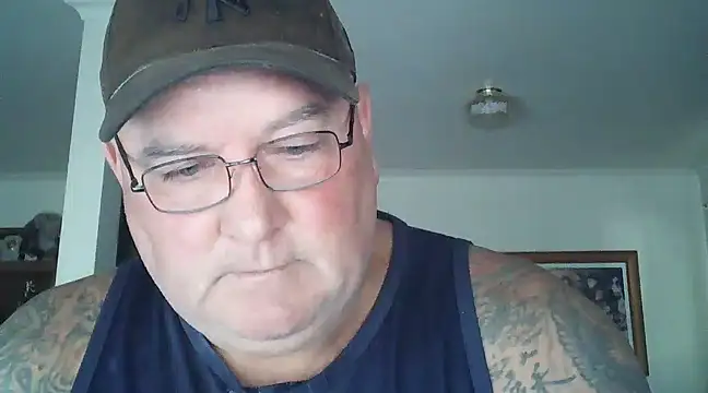 Snapshot of HOTANAL chatting on February 4, 6:57 am HOTANAL online show from February 4, 6:57 am