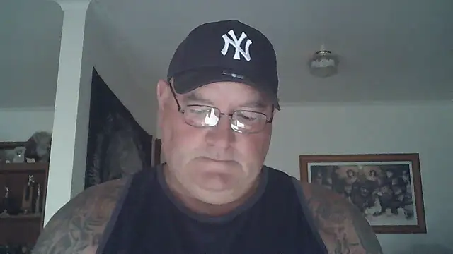 Snapshot of HOTANAL chatting on March 3, 6:59 am HOTANAL online show from March 3, 6:59 am