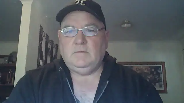 Snapshot of HOTANAL chatting on September 23, 10:46 pm HOTANAL online show from September 23, 10:46 pm