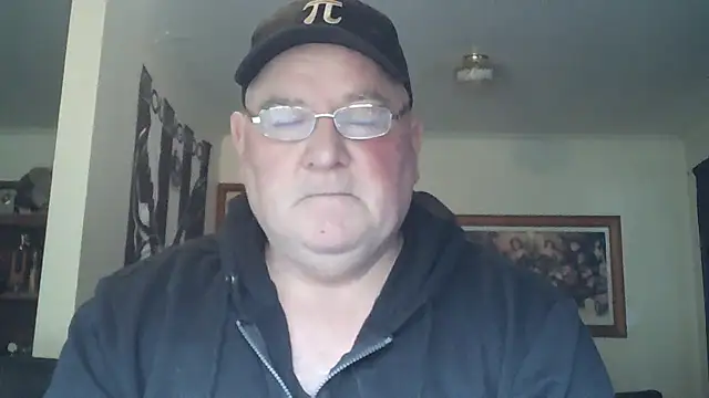 Snapshot of HOTANAL chatting on September 30, 11:21 pm HOTANAL online show from September 30, 11:21 pm