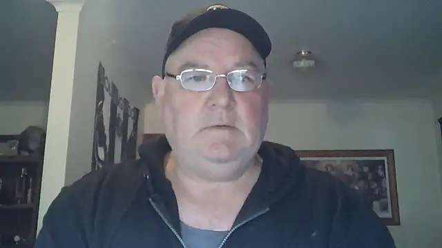 Snapshot of HOTANAL chatting on October 2, 10:39 pm HOTANAL online show from October 2, 10:39 pm