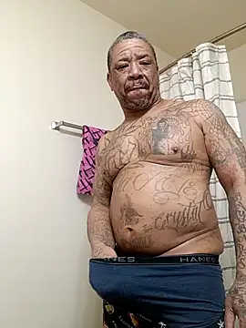 yellowwetfox online show from February 15, 4:14 pm