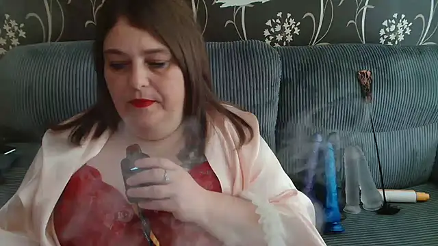 HouseWifeWhore Milf online show from September 19, 12:50 pm