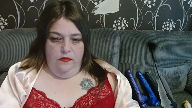 HouseWifeWhore Milf online show from October 13, 3:34 pm