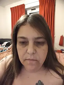 HouseWifeWhore Milf online show from June 6, 2:27 am