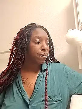 Snapshot of markquanna chatting on October 13, 10:32 pm markquanna online show from October 13, 10:32 pm