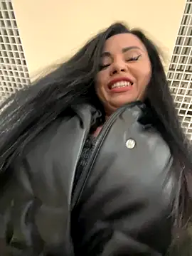 CrazzyChicks online show from October 17, 7:44 am