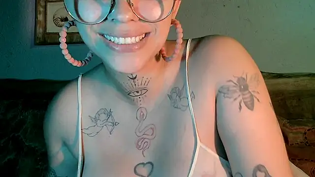 Lilmuh  online show from February 26, 2:26 am