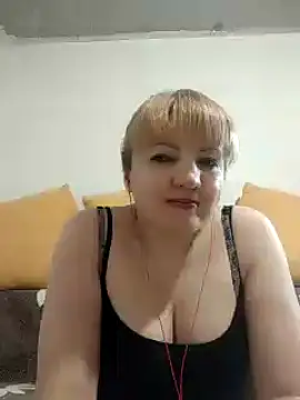 stefanyharper16 online show from December 12, 2:48 am