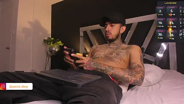 Snapshot of Evans_Osler chatting on September 11, 2:11 am Evans Osler online show from September 11, 2:11 am