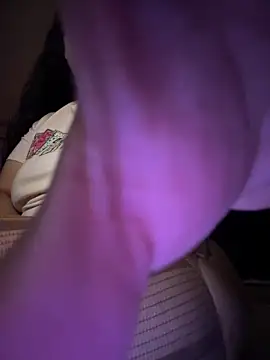 CarmelaAnthony online show from December 13, 1:22 pm