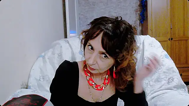 AnnieEltgant online show from December 27, 1:28 pm