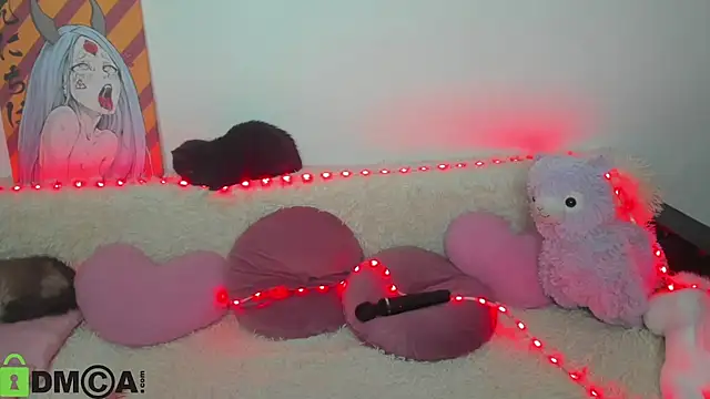 Snapshot of NataliEvans chatting on December 15, 12:07 am NataliEvans online show from December 15, 12:07 am