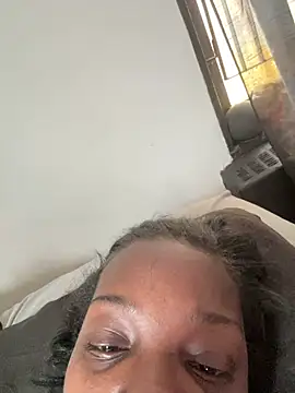 Snapshot of ChocolateBuns101 chatting on December 25, 4:54 pm ChocolateBuns101 online show from December 25, 4:54 pm