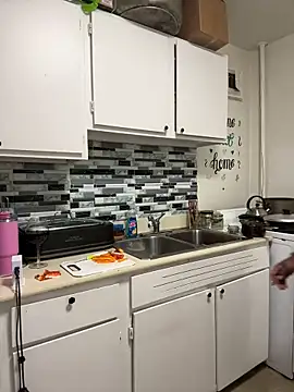 Snapshot of ChocolateBuns101 chatting on December 27, 1:32 am ChocolateBuns101 online show from December 27, 1:32 am