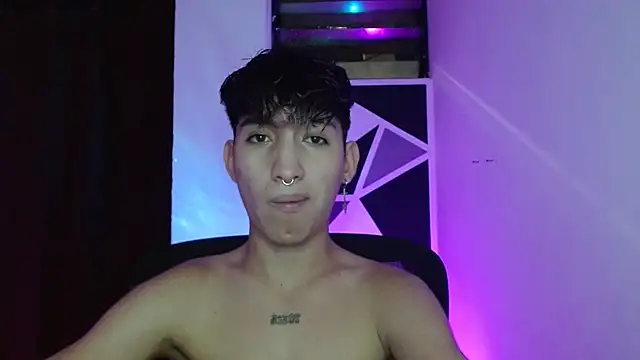 littlextreme online show from March 18, 1:21 am