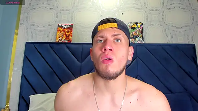 Snapshot of SebastianMaximoff chatting on November 19, 7:03 pm SebastianMaximoff online show from November 19, 7:03 pm