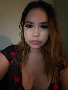 Snapshot of cyberspaceangell chatting on February 17, 2:09 am cyberspaceangell online show from February 17, 2:09 am