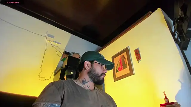 CamiloGray  online show from December 14, 10:42 am